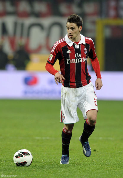 卡莱尔：保罗是锁定首轮提名名人堂的球员，被裁很快会被遗忘