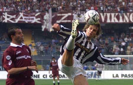 托蒂：我们那一代水平太高，很难再同时出现如此多的优秀球员