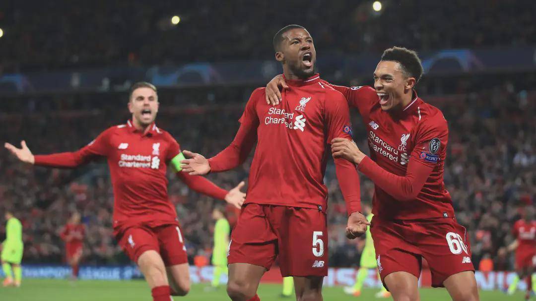 亚当·沃顿的欧冠梦：曼联的挑战与机遇（亚当·沃顿逐梦欧冠：曼联的考验与转机）