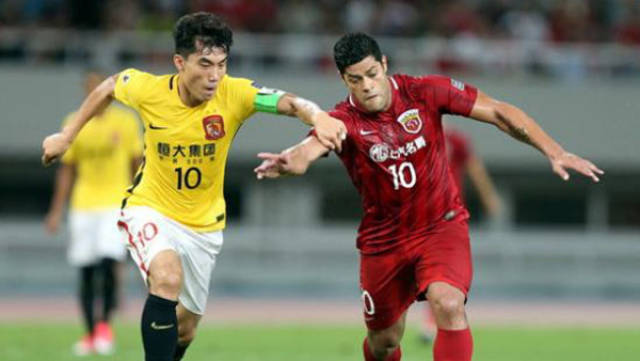 董路自称做青训不图赚钱，愿免费把足球小将送人，高调言论引发热议（董路称青训非逐利，愿无偿送出足球小将，高调表态引发热议）